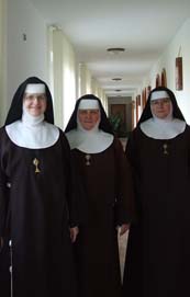 Die Schwester Maria Bogumila, die Schwester Maria Franziska und die Schwester Maria Barbara